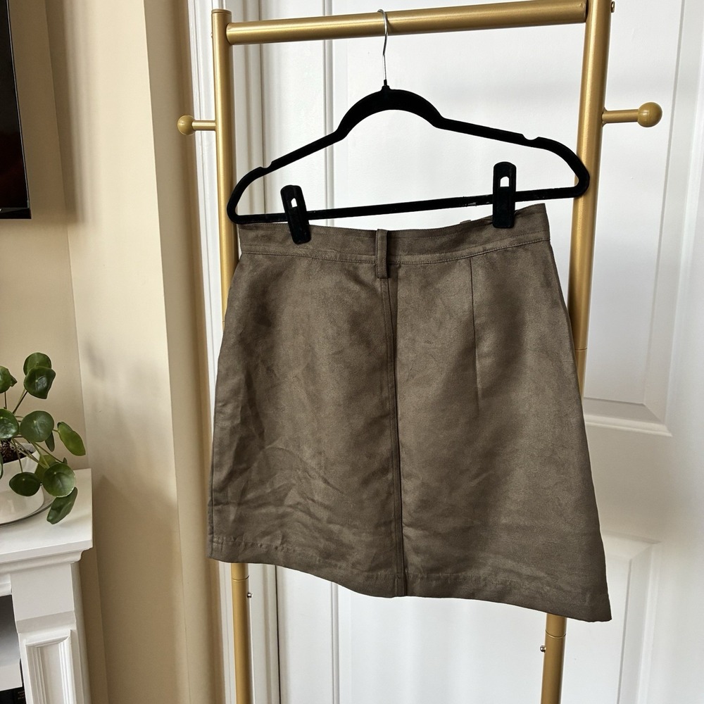 Banana Republic "Portia" Vegan Suede Utility Mini Skirt Sz 8 Cargo Green EUC - Picture 7 of 12
